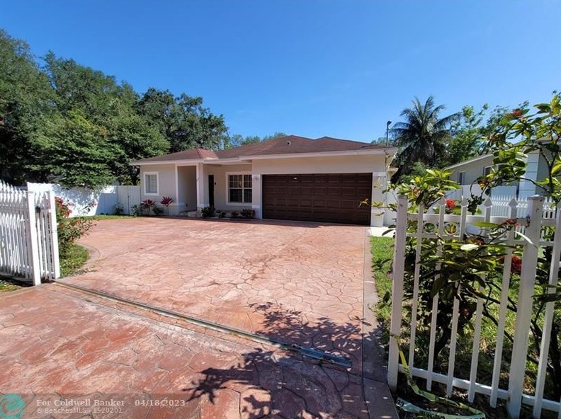440 Ne 164th Ter, Miami, FL 33162