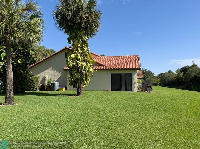 18594 Woodstream Dr, Boca Raton FL  33498-6332 exterior