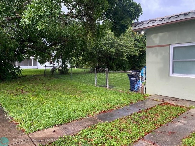 199 87th St, Miami, FL 33138-3041