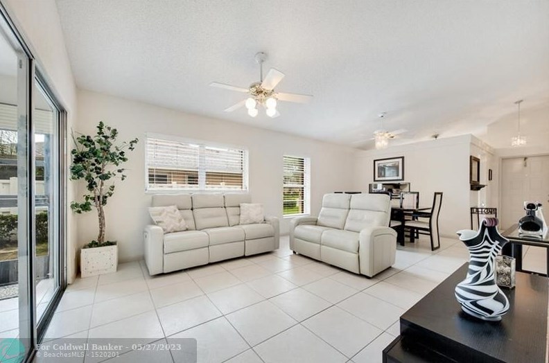 8089 Sweetbriar Way, Boca Raton, FL 33496