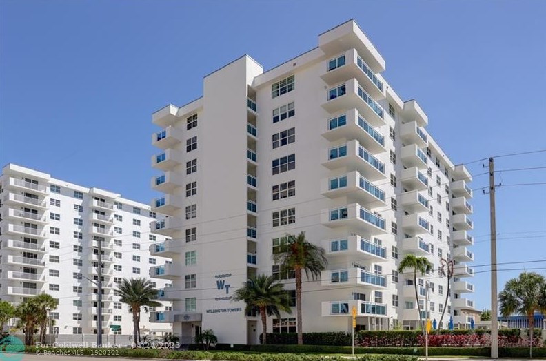 1701 Ocean Dr, Hollywood FL  33019-3411 exterior