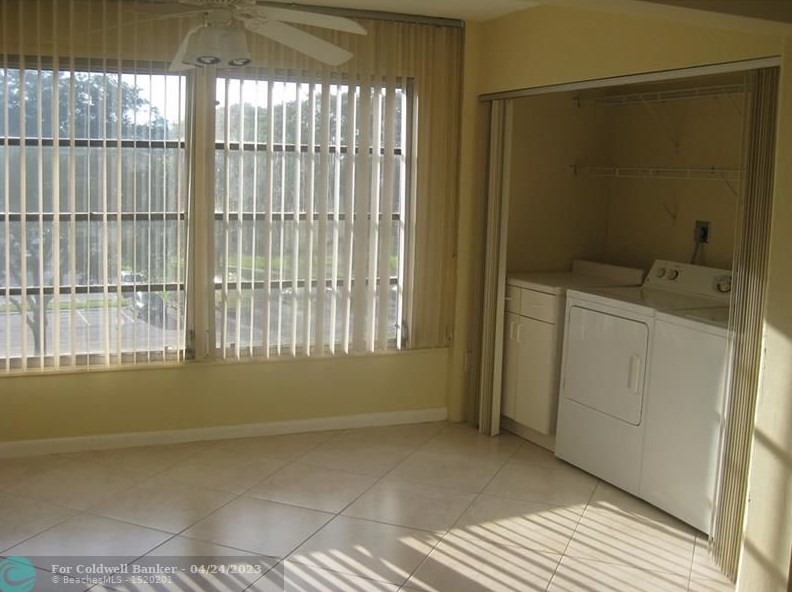 9235 Sw 8th St Apt 409, Boca Raton, FL 33428