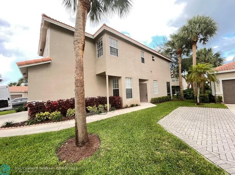 20950 Via Azalea, Boca Raton, FL 33428