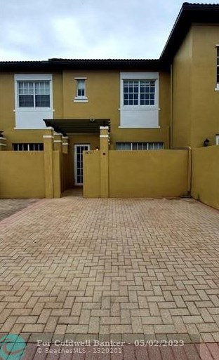 14707 7th St, Hollywood, FL 33027-6121