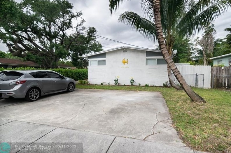 1303 Ne 147th St, Miami, FL 33161