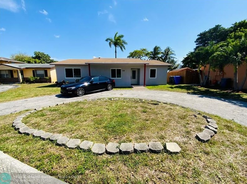 7712 Forest Blvd, Pompano Beach, FL 33068