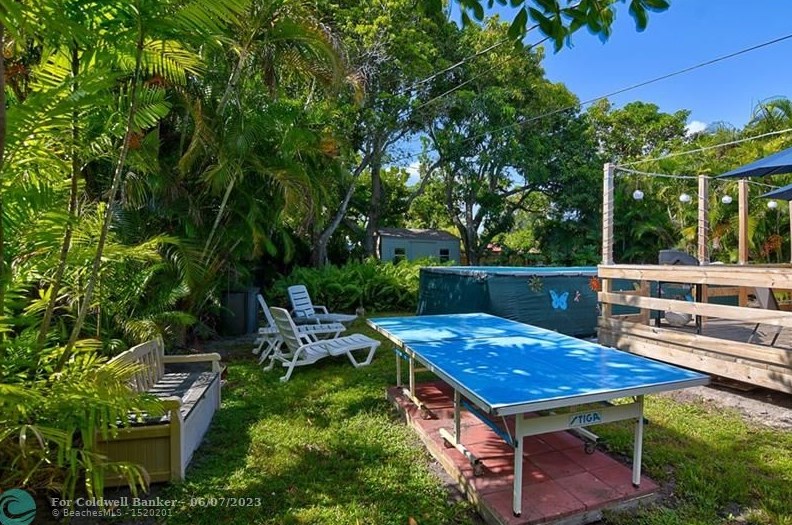 1516 Plunkett St, Hollywood FL 33020-5765 exterior