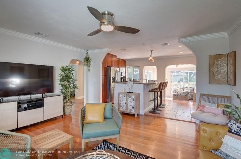 1516 Plunkett St, Hollywood FL 33020-5765 exterior