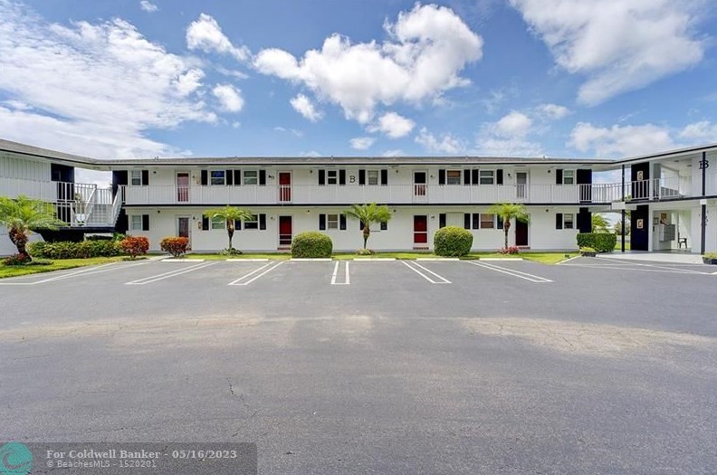 1112 Lake Terrace #106, Boynton Beach, FL 33426