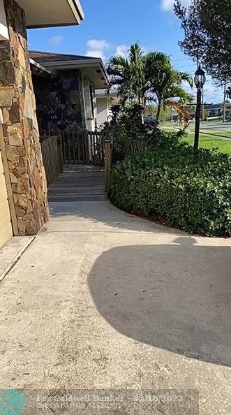 119 Se 2nd Ct, Dania Beach, FL 33004