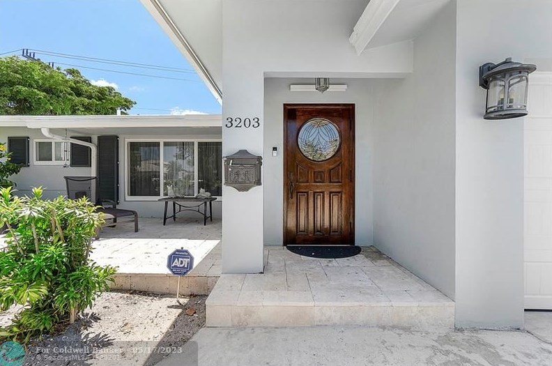 3203 6th Dr, Boca Raton, FL 33431-6934