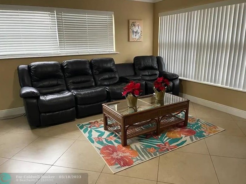 3126 Egremont Dr, West Palm Beach, FL 33406