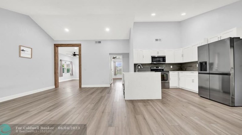 8257 Cedar Hollow Ln, Boca Raton, FL 33433