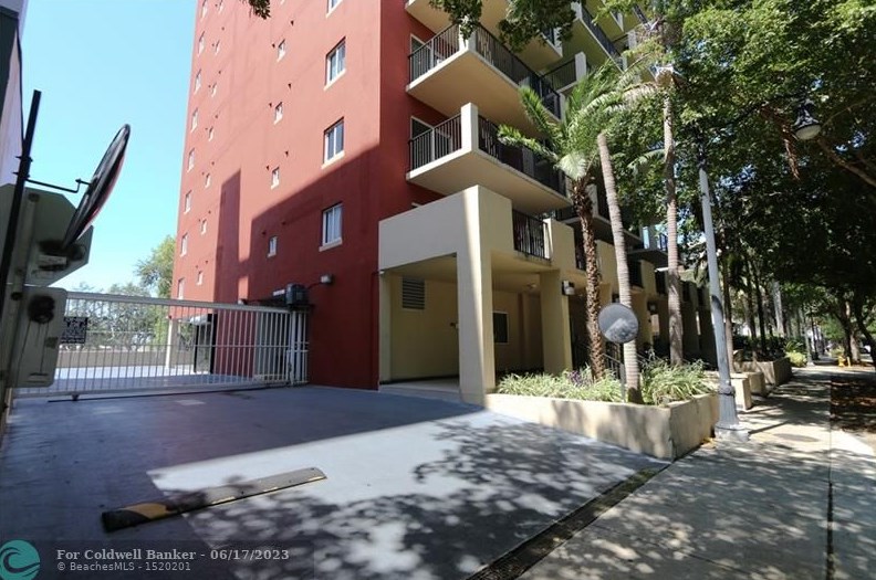 3410 Coral Way #701, Miami, FL 33145