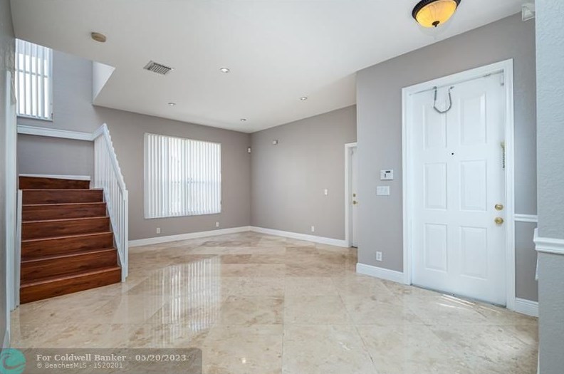 15012 Sw 20th St, Hollywood, FL 33027