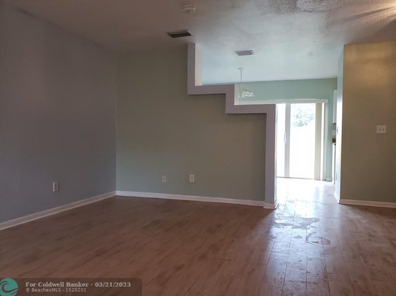 2270 Sw 87th Way, Hollywood, FL 33025