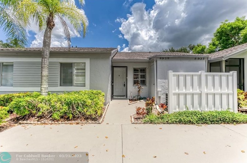 8939 Windtree St, Boca Raton, FL 33496-4914