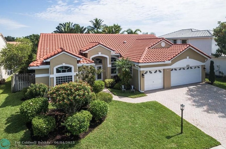9320 Vedra Pointe Ln, Boca Raton, FL 33496-6507