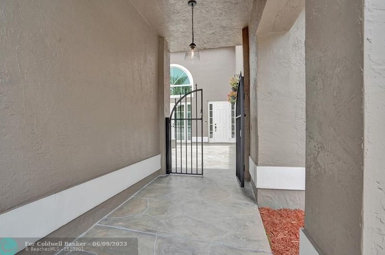 11038 Baybreeze Way, Boca Raton, FL 33428-1250