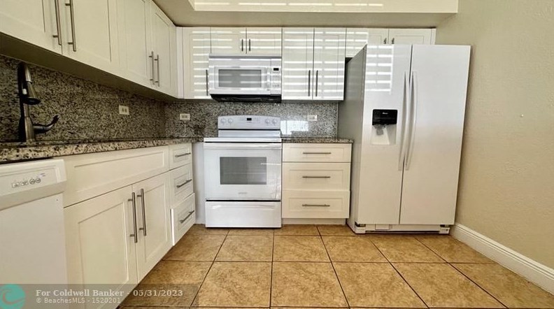 3680 N 56th Ave #809, Hollywood, FL 33021