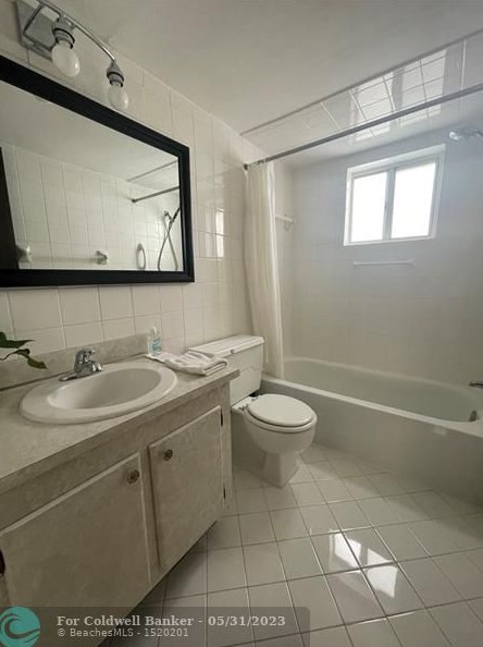 7910 Taft St #208, Hollywood, FL 33024