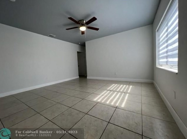 18360 Ne 21st Pl, Miami, FL 33179
