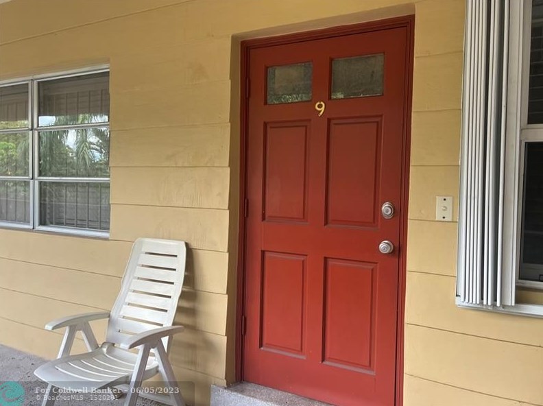 1930 Jackson St, Hollywood, FL 33020-5022