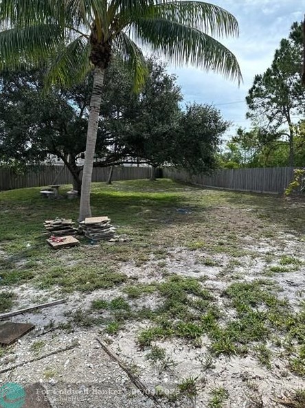 59 Lariat Cir, Boca Raton, FL 33487-1557