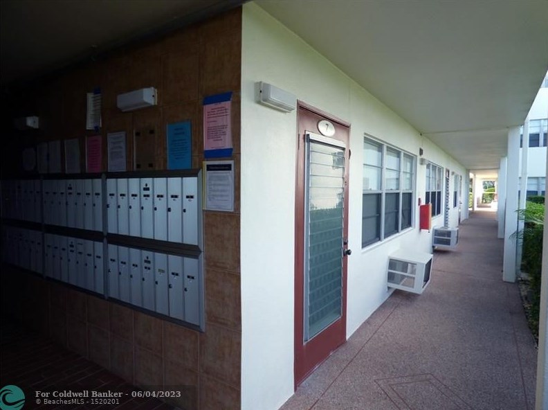 7 Brighton A, Boca Raton FL 33434-2990 exterior