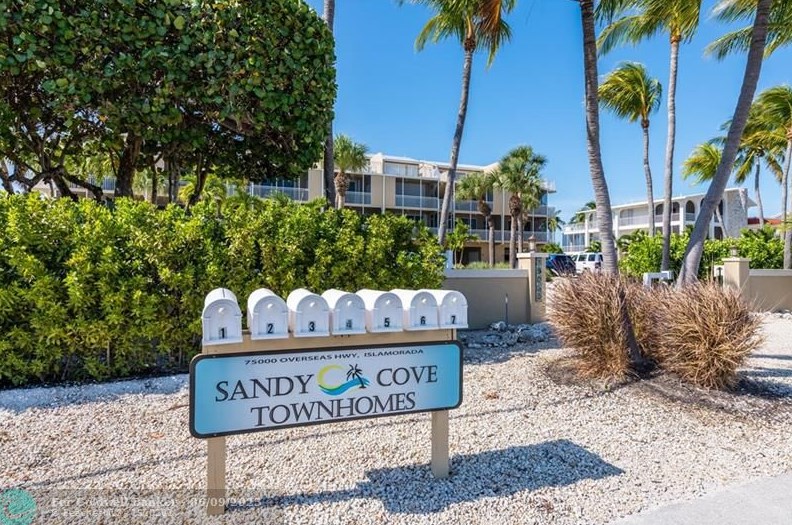 75000 Overseas Hwy, Plantation Key FL  33036-4024 exterior