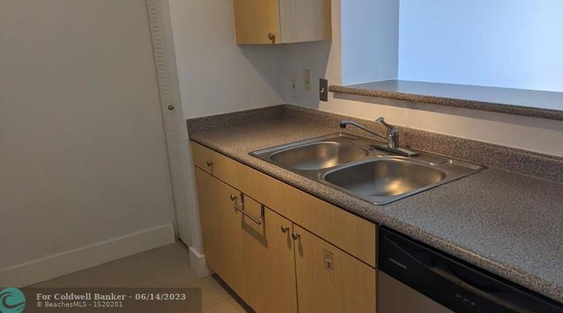 1919 Van Buren St #603a, Hollywood, FL 33020