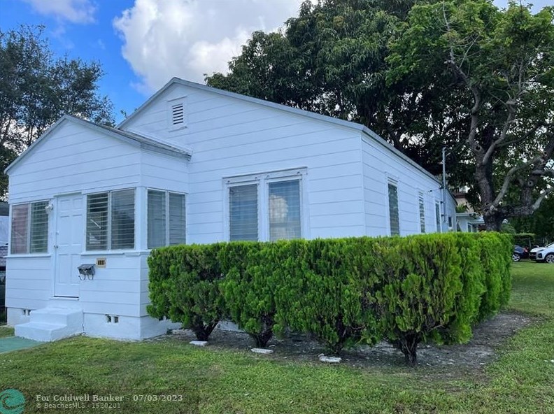 3601 23rd Ter, Miami, FL 33145-3026