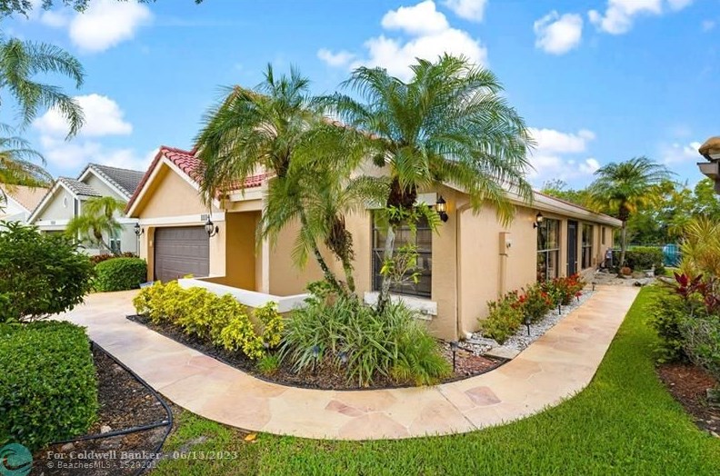 11114 Clover Leaf Cir, Boca Raton, FL 33428-1607