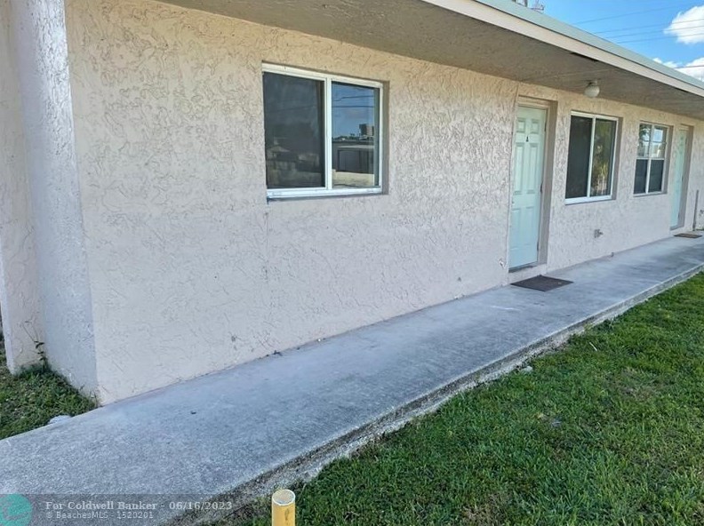 6513 Sw 18th St, Hollywood, FL 33023