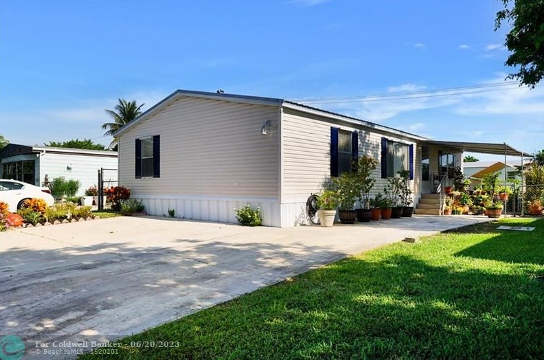11611 Venetian Ave, Boca Raton, FL 33428-5721