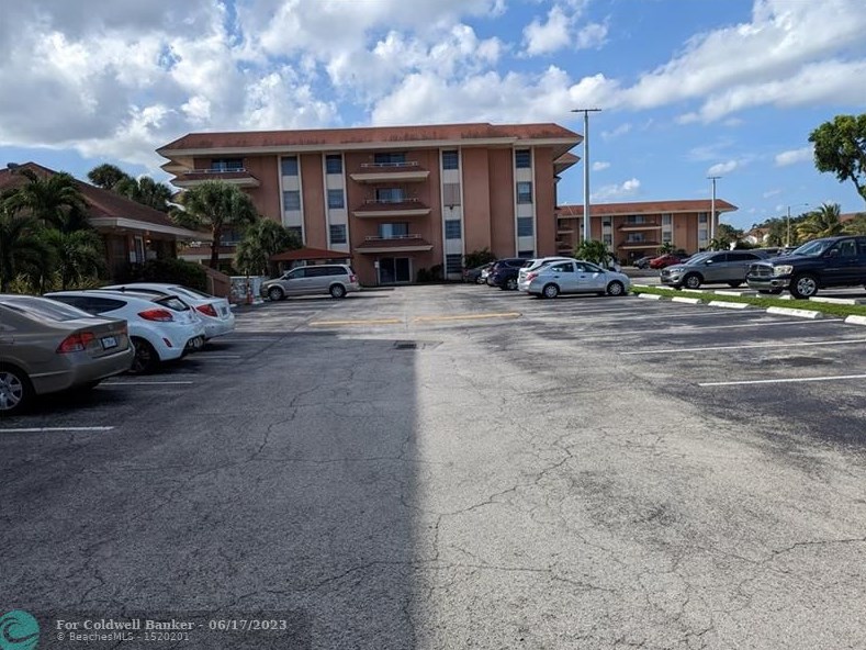 17530 Nw 68th Ave #c4006, Hialeah, FL 33015