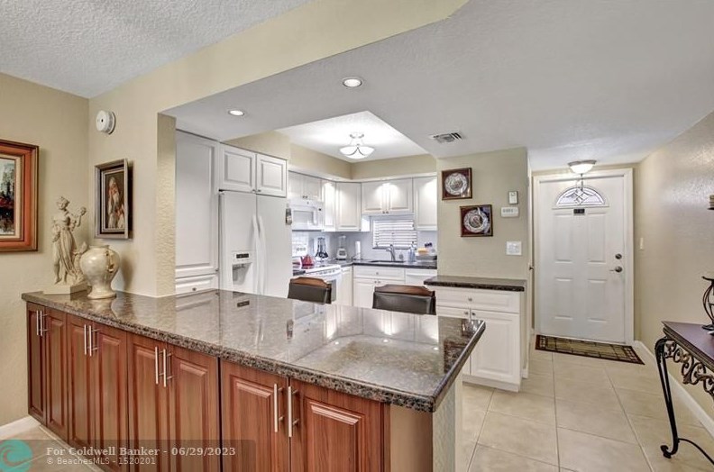 8990 Hollybrook Blvd, Hollywood, FL 33025-1327