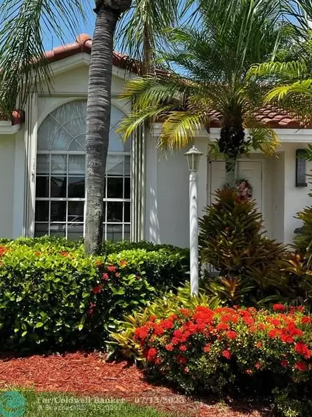 5165 105th Ct, Miami, FL 33178-3216