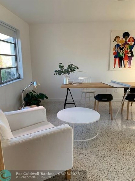 649 Sw 9th St Apt 301, Miami, FL 33130