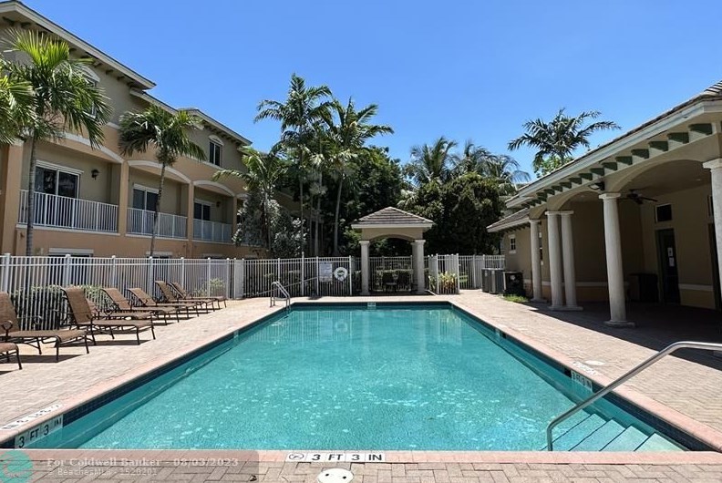 1966 5th St, Boynton Beach FL 33435-3512 exterior