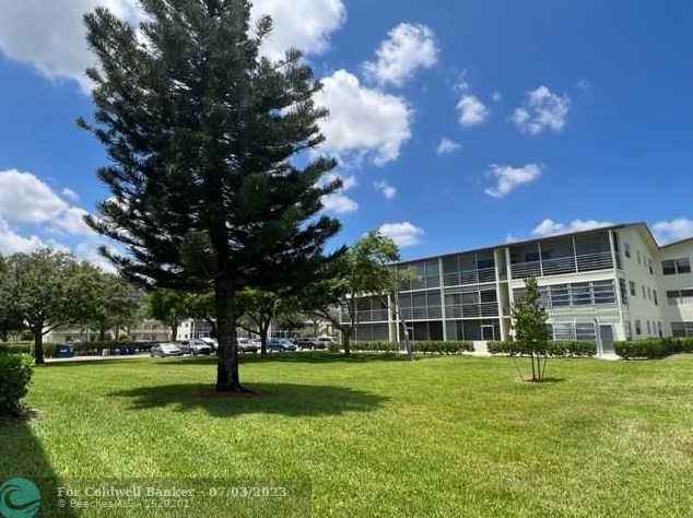 300 Mansfield H, Boca Raton FL  33434-4915 exterior