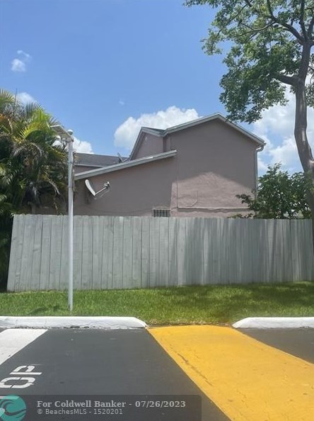 14578 94th Ln, Miami, FL 33186-1044