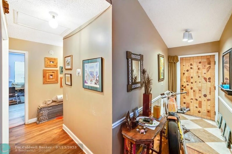 6159 Lucerne St, Jupiter, FL 33458-6672