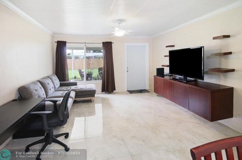 7251 Arthur St, Hollywood FL 33024-5418 exterior