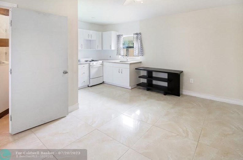 7251 Arthur St, Hollywood FL 33024-5418 exterior