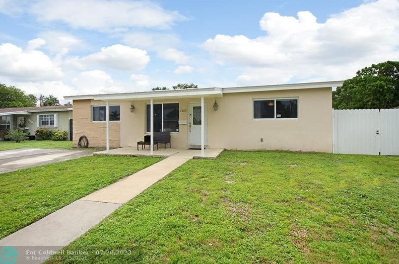 7251 Arthur St, Hollywood FL 33024-5418 exterior
