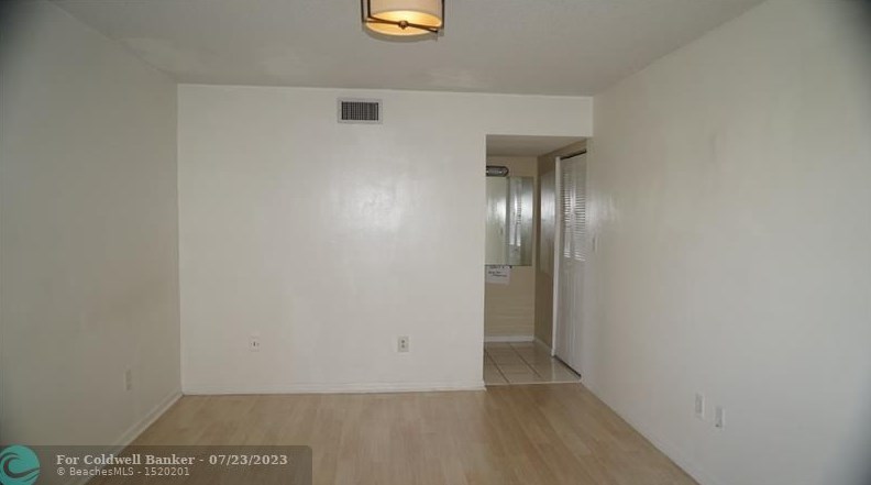 1164 Hiatus Rd, Hollywood FL  33026-3090 exterior