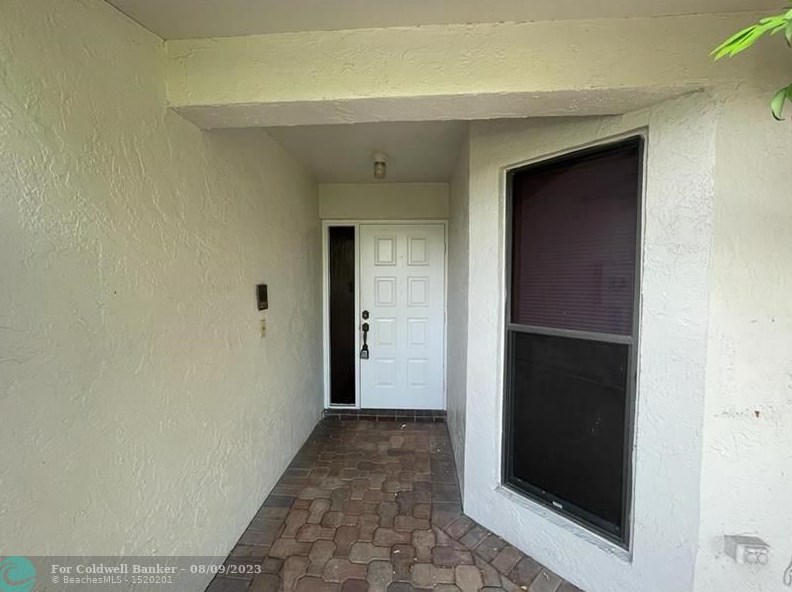 6710 Canary Palm Cir, Boca Raton, FL 33433