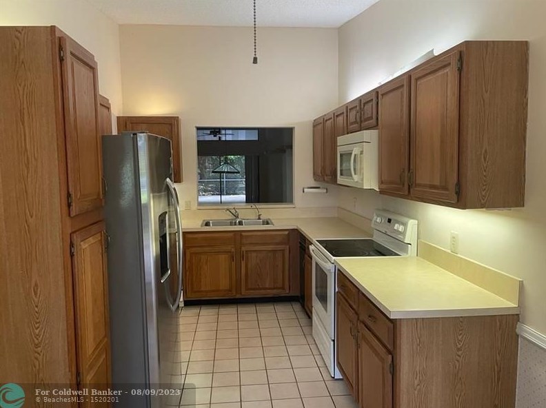 6710 Canary Palm Cir, Boca Raton FL  33433-6462 exterior