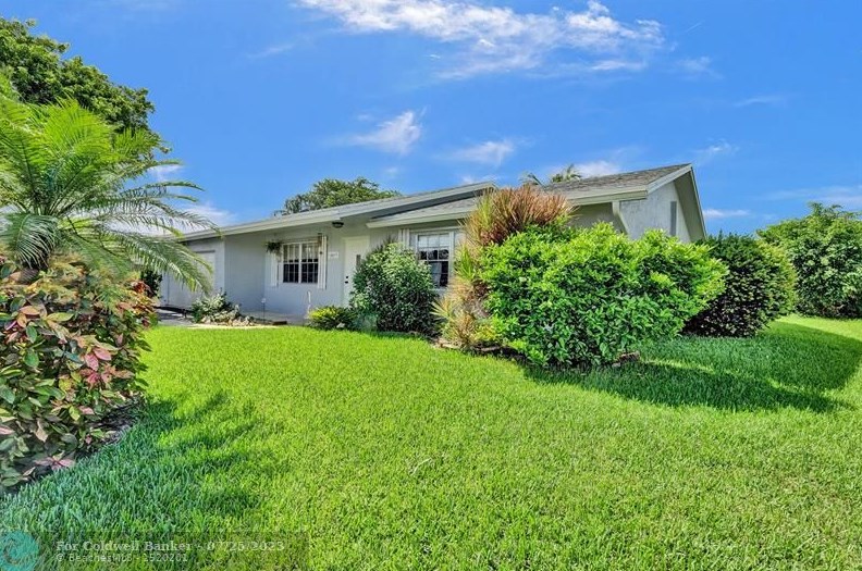 9695 Oregon Rd, Boca Raton, FL 33434-2309